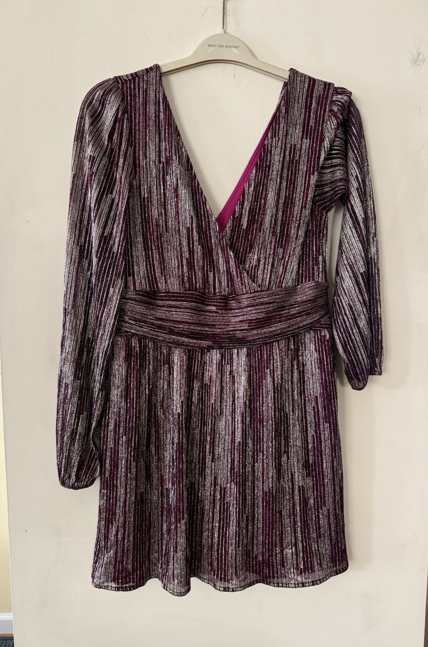 Lilly Pulitzer Riza Long Sleeved Romper Mulberry Gold Metallic Size Large EUC